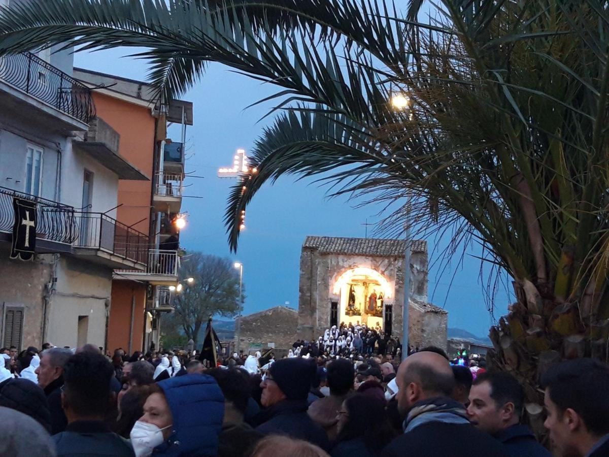 דירות Mazzarino Casa Principe Umberto מראה חיצוני תמונה