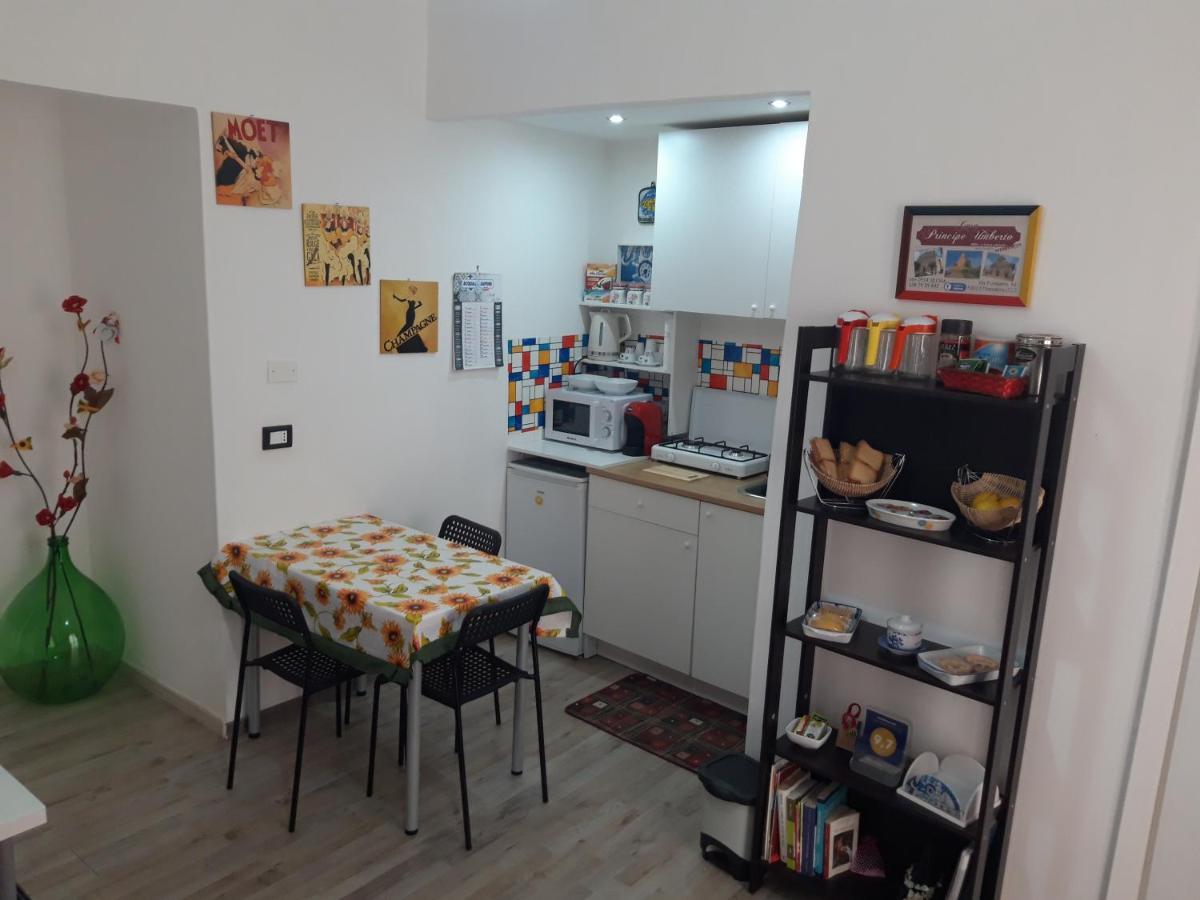 דירות Mazzarino Casa Principe Umberto מראה חיצוני תמונה